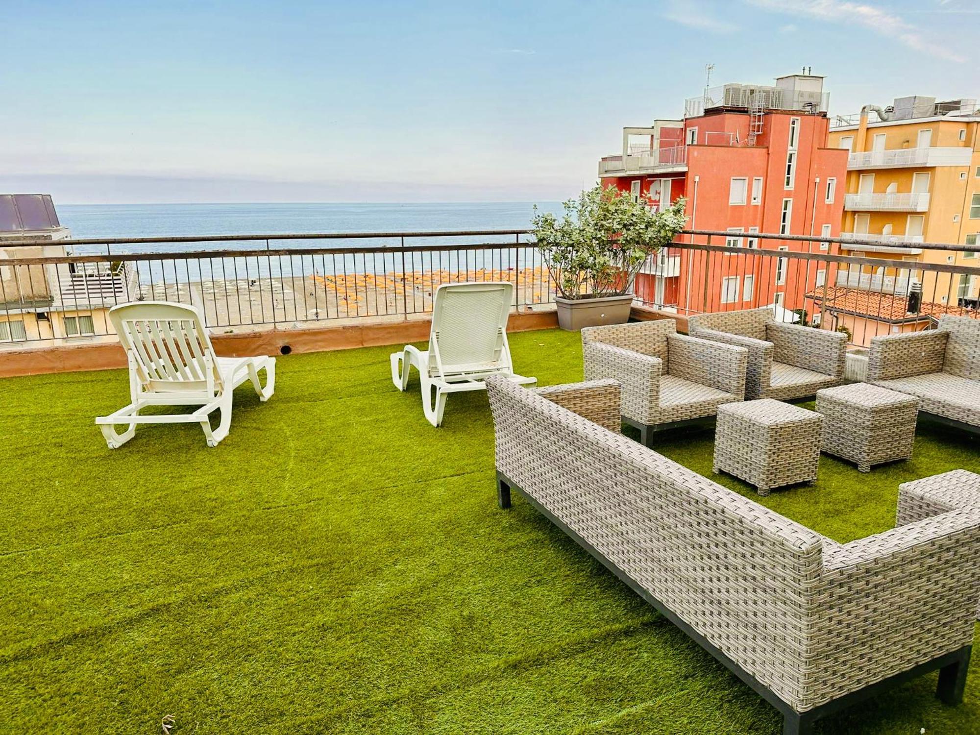 Hotel Morolli Rimini Exterior foto